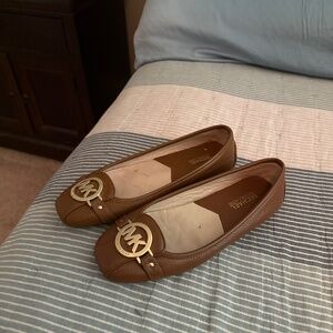 Michael kors flats